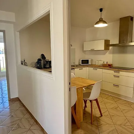 2 Pieces - 4 Personnes - Bas Elne Ar000-l01 Villa *