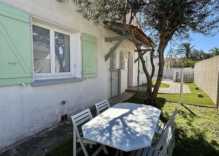 2 Pieces - 4 Personnes - Bas Elne Ar000-l01 Vila *