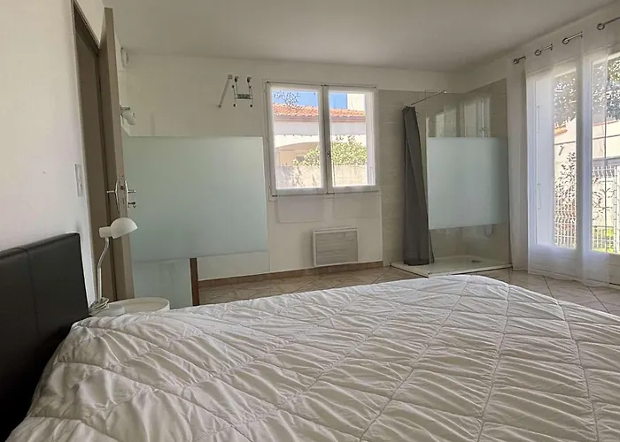 2 Pieces - 4 Personnes - Bas Elne Ar000-l01 Vila